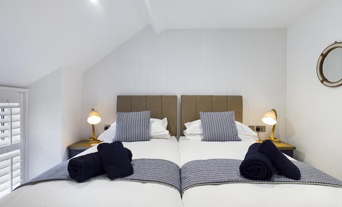 Room 5 - Twin or Super King Bed